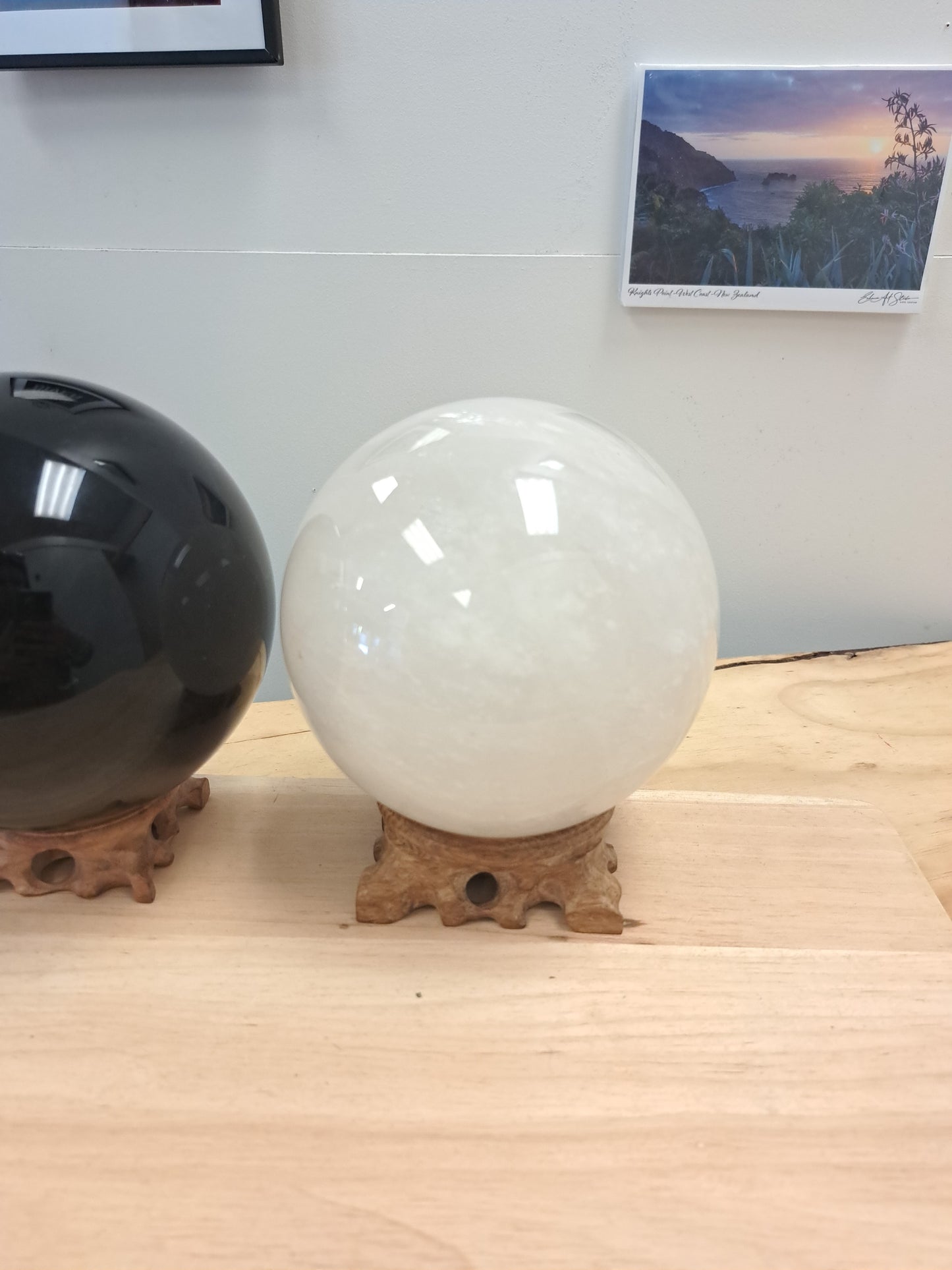 XL Crystal Sphere - Clear Quartz